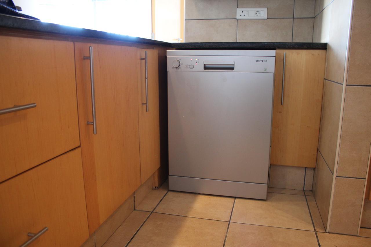 Hibernian Towers 505 Apartment Strand