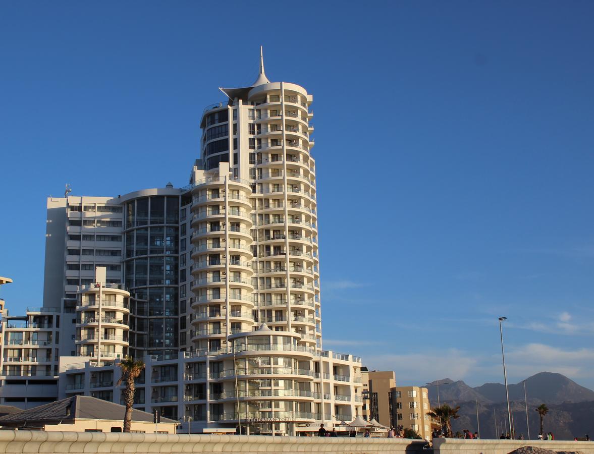 Hibernian Towers 505 Apartment Strand