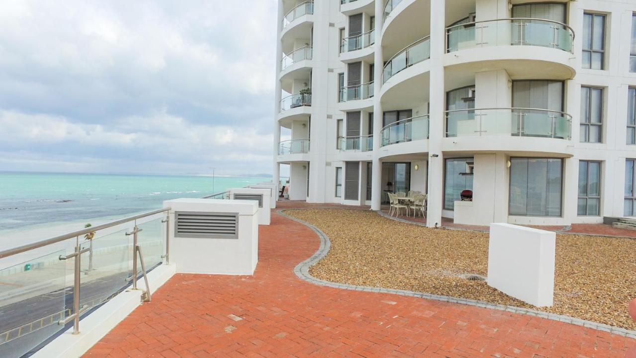 Hibernian Towers 505 Apartment
